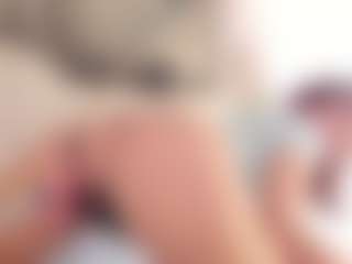 Live cam show with Lia - Squirt on liverealitysex.com