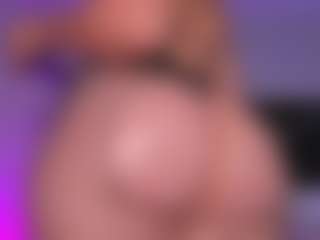 Live cam show with Perla-hott1 - Ass Clapping on Pornisteam.com