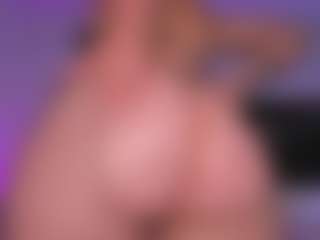 Live cam show with Perla-hott1 - Ride Torso on Pornisteam.com