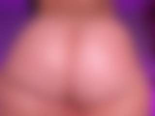 Live cam show with Perla-hott1 - Bikini on Soda Cam