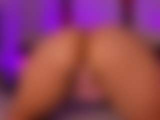 Perla-hott1's Live Sex Cam Show