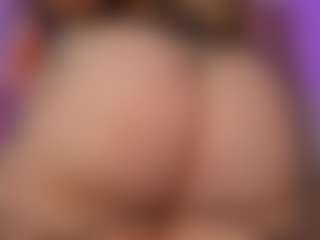 Live cam show with Perla-hott1 - Thong on Gym Cam Girls