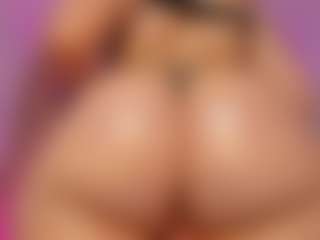 Perla-hott1's Live Sex Cam Show