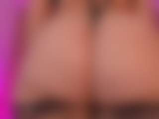 Live cam show with Perla-hott1 - Bikini on Camsoda