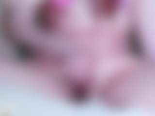 Live cam show with EllaSwert - Mature on live18s.com