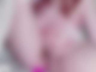 Live cam show with EllaSwert - Red Hair on live18s.com
