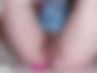Live cam show with EllaSwert - Mature on Milfs Live