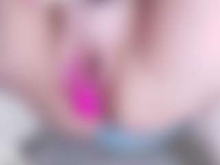 Live cam show with EllaSwert - HD on googirlz