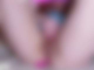 Live cam show with EllaSwert - Mature on Camsoda