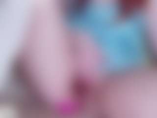 EllaSwert's Live Sex Cam Show