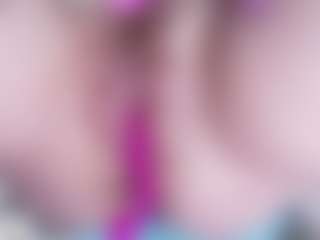 EllaSwert's Live Sex Cam Show