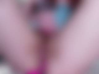 EllaSwert's Live Sex Cam Show