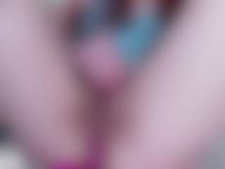 EllaSwert's Live Sex Cam Show