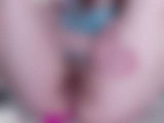 EllaSwert's Live Sex Cam Show