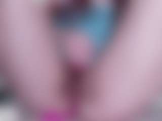 EllaSwert's Live Sex Cam Show