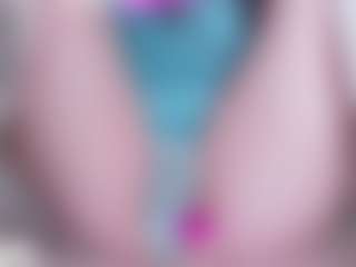 EllaSwert's Live Sex Cam Show