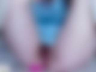 EllaSwert's Live Sex Cam Show