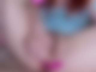 EllaSwert's Live Sex Cam Show