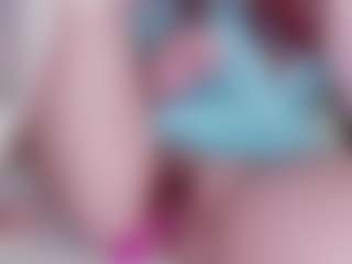 EllaSwert's Live Sex Cam Show