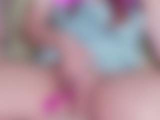 EllaSwert's Live Sex Cam Show
