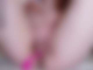 EllaSwert's Live Sex Cam Show