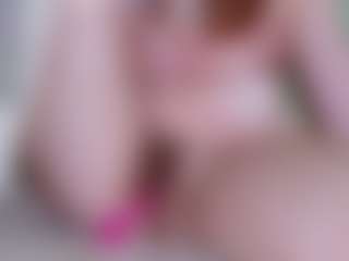 EllaSwert's Live Sex Cam Show