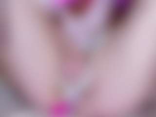 EllaSwert's Live Sex Cam Show