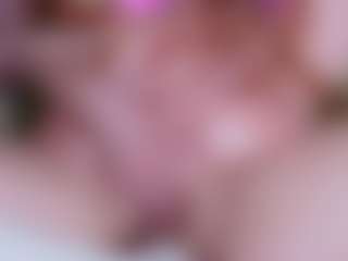 EllaSwert's Live Sex Cam Show