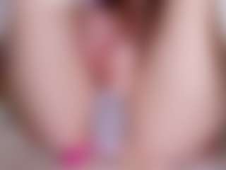 EllaSwert's Live Sex Cam Show