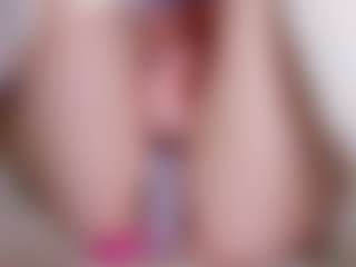 Live cam show with EllaSwert - Red Hair Teen (18+) on livesuperchat.net