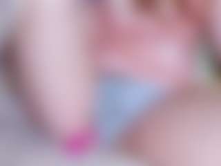 EllaSwert's Live Sex Cam Show