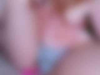 Live cam show with EllaSwert - Smoking on Camsoda