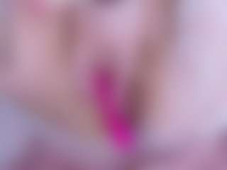 EllaSwert's Live Sex Cam Show