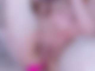 EllaSwert's Live Sex Cam Show