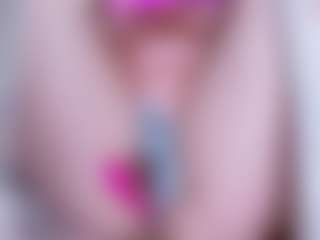 Live cam show with EllaSwert - Red Hair Fetish on StripNow