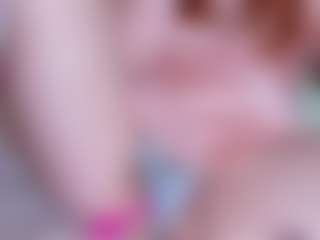 Live cam show with EllaSwert - Smoking on Gym Cam Girls