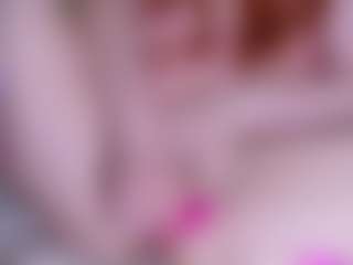 EllaSwert's Live Sex Cam Show