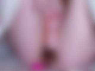 EllaSwert's Live Sex Cam Show