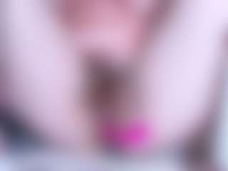 EllaSwert's Live Sex Cam Show