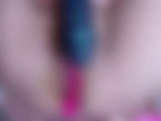 EllaSwert's Live Sex Cam Show