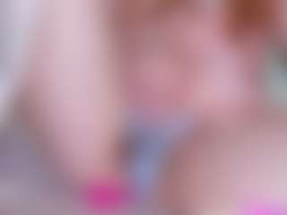 EllaSwert's Live Sex Cam Show