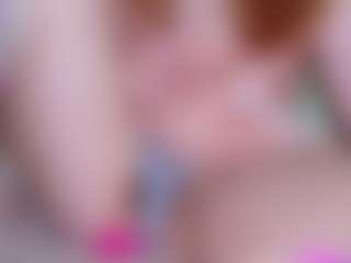 EllaSwert's Live Sex Cam Show