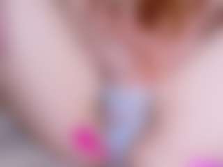 EllaSwert's Live Sex Cam Show
