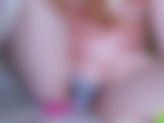 Live cam show with EllaSwert - Mature on sexylive.show