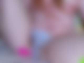 EllaSwert's Live Sex Cam Show