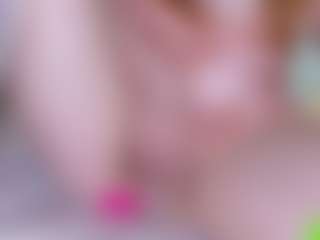 EllaSwert's Live Sex Cam Show