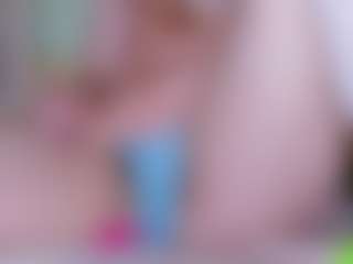 EllaSwert's Live Sex Cam Show