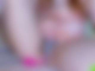 EllaSwert's Live Sex Cam Show