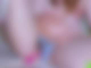 EllaSwert's Live Sex Cam Show