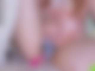 EllaSwert's Live Sex Cam Show